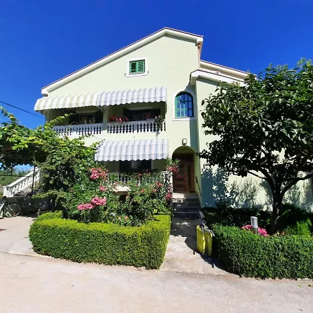 Barbir Guest house Sukosan