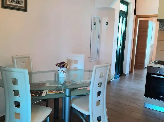 Barbir 3* Сукошан